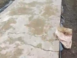 Baru Rampung, Pembanguan  Rabat Beton Di kecamatan Berbak Alami Keretakan