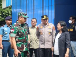 Pangdam XII/Tpr Hadiri Konferensi Pers DJBC Kalbagbar Terkait Penggagalan Penyelundupan Ballpres
