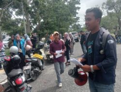 Ratusan Warga Datangi Kejari Muaro Jambi, Warga: Bebaskan Rahmat  Dari Hukum Atas Laporan Kades