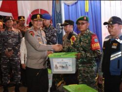 Wujudkan Situasi Yang Kondusif Pada Perayaan Idul Fitri 1446 H, Kapolda Kalbar Bersama TNI Dan Stakeholder Terkait Cek Pos OPS Ketupat Kapuas 2025