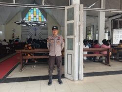 Polsek Menjalin Melaksanakan Pengamanan Ibadah Hari Minggu 