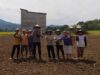 Dukung Ketahanan Pangan Bintara penggerak tanam jagung bersama Poktan.