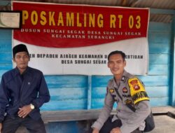 Ngobrol Santai Di Poskamling Briptu Cimbun Ajak Warga Peduli Kamtibmas