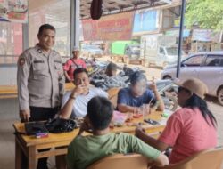 Kanit Samapta Polsek Kendawangan Laksanakan Patroli Rutin Di Pasar