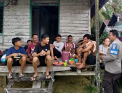 Kanit Propam Dan Bhabinkamtibmas Polsek Kuala Behe Laksanakan Patroli Dialogis