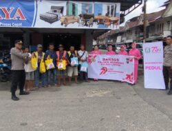 Menyambut Hari Ulang Tahun Bhayangkara Ke 79 Polsek Ngabang Bagikan Sembako Kepada Masyarakat