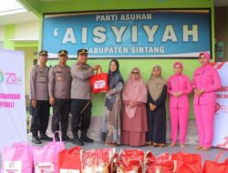 Momentum Peringatan Hari Bhayangkara Ke-79, Polres Sintang Salurkan Bantuan Sosial