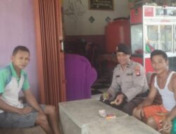 Ngobrol Santai Polisi Dan Warga Saling Tukar Cerita Soal Keamanan
