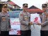 Kapolresta Pontianak Lepas 1.000 Paket Bansos Sembako Untuk Purnawirawan Warakawuri Dan Masyarakat Kurang Mampu 
