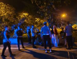 Polres Sambas Gelar Patroli Skala Besar  Untuk Ciptakan Kamtibmas Kondusif Di Malam Hari
