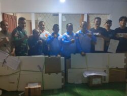 Kapolsek Sandai Pimpin Pengamanan Distribusi Logistik Pilkades 2025 Di Desa Penjawaan Dan Desa Demit