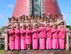 Jelang Puncak Hari Bhayangkara Ke-79 Polres Sintang Gelar Upacara Ziarah Makam Pahlawan