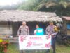 Polsek Sebangki Dan Bhayangkari Landak Salurkan Bantuan Sosial Sambut Hari Bhayangkara ke-79