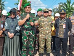 Kolaborasi Percepatan Pembangunan Infrastruktur  Pangdam XII/Tpr Bersama Bupati Kubu Raya Launching Rekonstruksi Jalan Rasau Jaya