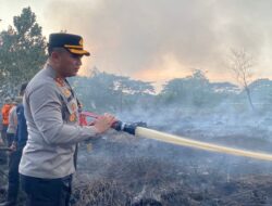 Cegah Api Meluas Bupati Dan Kapolres Kubu Raya Turun Langsung Ke Lokasi Karhutla