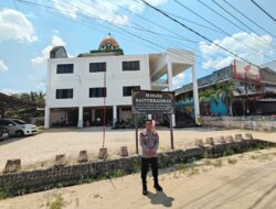 Pengamanan Sholat Jumat Di Wilayah Hukum Polsek Ngabang Terpantau Aman Kondusif