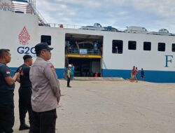 Polsek Pelabuhan Dwikora Tingkatkan Patroli Di Pelabuhan Dwikora Dan Laksanakan Sambang Dialogis Saat Kedatangan Kapal