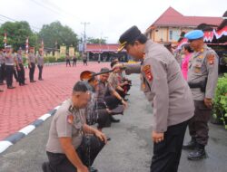 44 Personel Polres Sintang Dapatkan Kenaikan Pangkat Bertepatan Peringatan Hari Bhayangkara Ke-79
