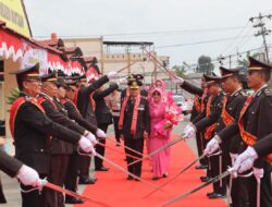 Polres Sintang Lepas Empat Personelnya Dalam Upacara Wisuda Purna Bhakti