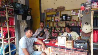 Patroli Sambang Polsek Meranti Ajak Warga Jaga Kamtibmas