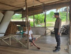 Gelar Patroli Rutin Anggota Polsek Menjalin Sampaikan Himbauan Kamtibmas kepada Warga