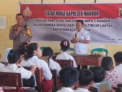 Kapolsek Mandor Beri Edukasi Disiplin dan Anti-Narkoba di MPLS SMPN 5 Mandor