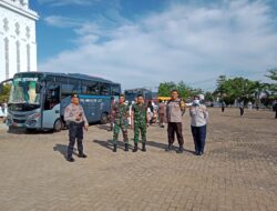 Kanit Patroli Sat Samapta Polres Ketapang Laksanakan Pengamanan Kedatangan 234 Jamaah Haji Asal Ketapang