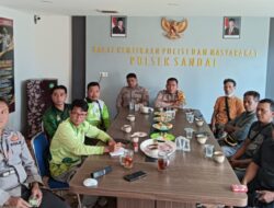Sinergi Kanit Binmas Bhabinkamtibmas PPL Dan Poktan Di Desa Merimbang Jaya