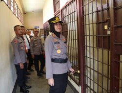 Hari Pertama Kapolres Landak Cek Ruang Kerja Dan Tahanan