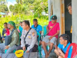 Personil Polsek Mempawah Hulu Sapa Warga untuk Jaga Kamtibmas