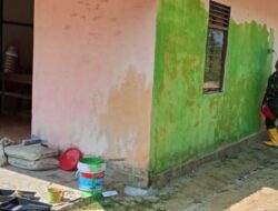 Kukuhkan Semangat Toleransi di Gambir Satgas TMMD Reguler ke-125 Kodim 1202/Skw Bangun Ulang Pekong dan Rehab Gereja