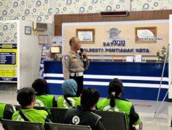Sat Lantas Polresta Pontianak Gelar Penyuluhan Tertib Berlalu Lintas kepada Driver Ojol Di Satpas Polresta