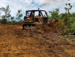 Pembukaan  Jalan TMMD Ke-125 Kodim 1205/Sintang Hampir Rampung Namun Terkendala Hujan