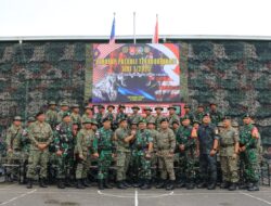 KASIOPS KOLAKOPSREM 121/ABW BERSAMA KETUA STAF MK 3 BRIGED RESMI TUTUP KEGIATAN PATROLI TERKOORDINASI SERI 1 TAHUN 2025 DI PERBATASAN