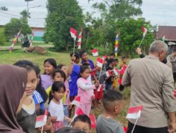 Kapolsek Pontianak Kota AKP Deni Gumilar Semarakkan HUT RI ke-80 Bersama Warga