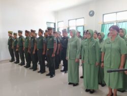 Dandim 1209/Bengkayang Pimpin Upacara Tradisi Korp Raport Penerimaan Kasdim Baru