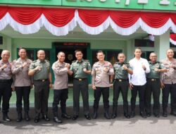 Kapolresta Pontianak Jalin Silaturahmi Ke Kodim 1207 Pontianak