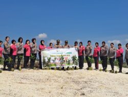 Sambut HUT ke-77 Polwan Polres Sekadau Tanam Pohon Di Belitang Hilir