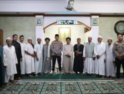 Kunjungi Ponpes Nur Amalia Kapolres Ketapang Perkuat Silaturahmi Bersama Santri Dan Tokoh Agama
