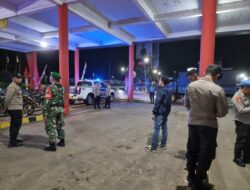 Sinergi TNI-Polri Patroli Gabungan Wujudkan Situasi Kondusif Di Kota Ngabang