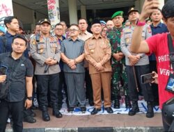 Pangdam XII/Tpr Bersama Forkopimda Temui Massa Aksi Aliansi Mahasiswa Dan Masyarakat Sipil Kalbar