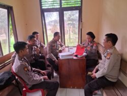 SIWAS Polres Landak Laksanakan Verifikasi Dokumen Dan Inventaris Di Polsek Kuala Behe Jelang Mutasi