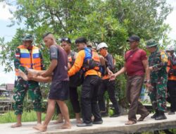 Apresiasi Danrem 121/Abw Pada TNI Polri dan Pemerintah Daerah Sambas Saat Gelar Simulasi penanggulangan Bencana Evakuasi Korban Banjir