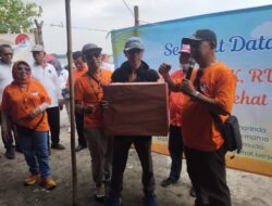 Bersama Komunitas Jalan Sehat gelar Tour Bersama Jalin Kekompakan LMK RW,FKDM Palmerah Sekaligus Jalin Silaturahmi.