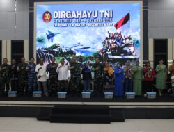 Danrem 121/Abw Dampingi Pangdam XII/Tpr Tinjau Kegiatan Bakti Ter Prima Dalam Rangka HUT Ke-80 TNI
