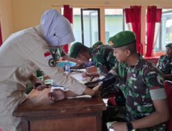 Prajurit Yonif TP 833/Bumi Daranante Berpartisipasi Dalam Kegiatan Donor Darah Di Makodim 1204/Sanggau