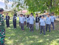 Koramil Singkawang Timur Tanamkan Semangat Kebersamaan pada Satlinmas Lewat PBB