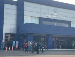 Satpas SIM Polda Metro Jaya Tetap konsisten dan memberikan pelayanan terbaik untuk masyarakat. 