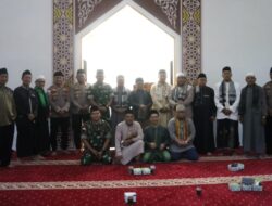 KODIM 1204/SANGGAU MELAKSANAKAN SAFARI SUBUH BERJAMAAH DI MASJID SURAU AL-IKHLAS KODIM 1204/SANGGAU