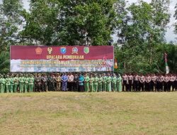 Anak Pramuka Ikut Sukseskan Pembukaan TMMD Regtas ke-126 Kodim 1208/Sambas Tahun 2025